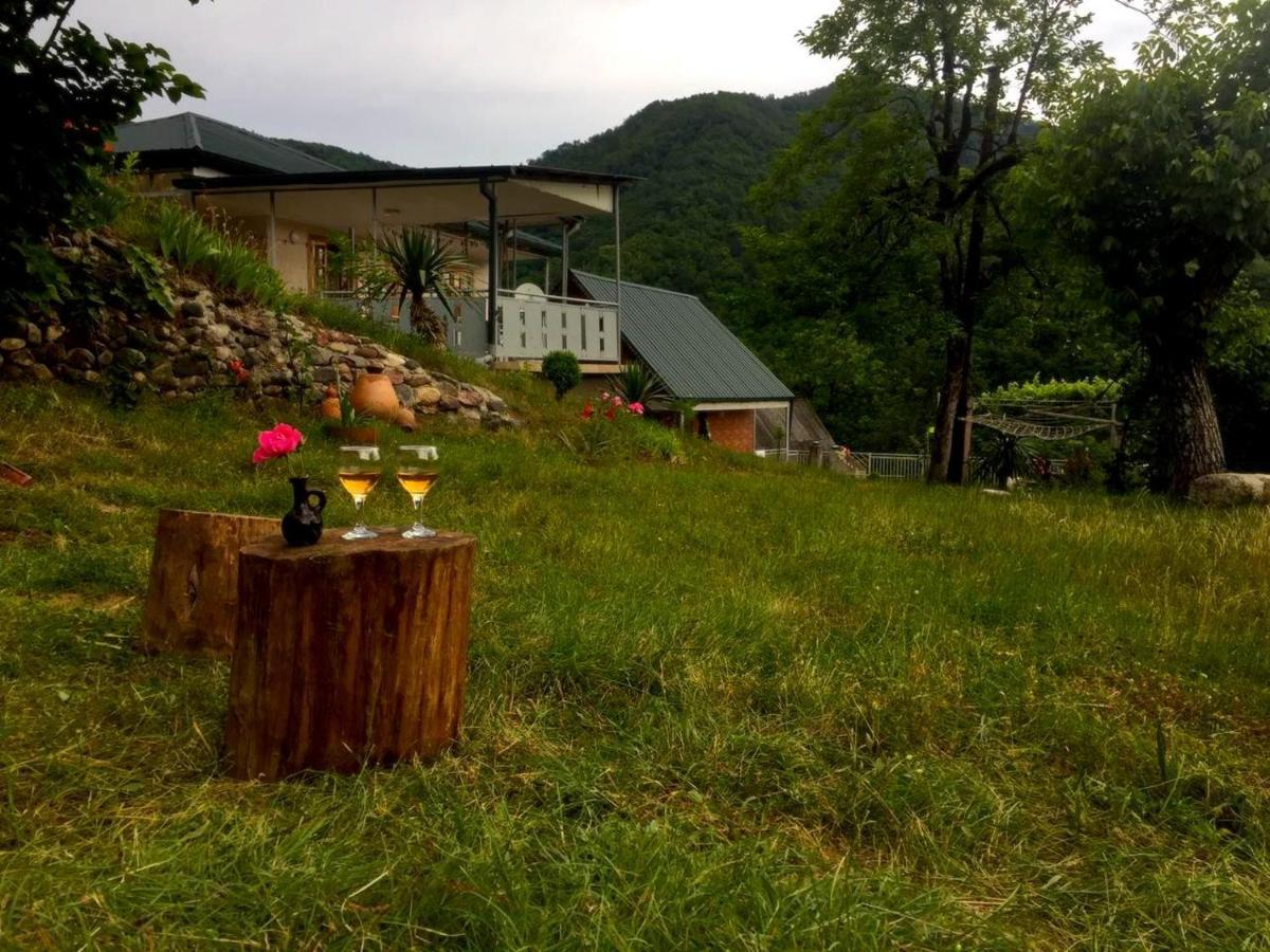 Greenhill - Your Guesthouse In Ubisa Dış mekan fotoğraf