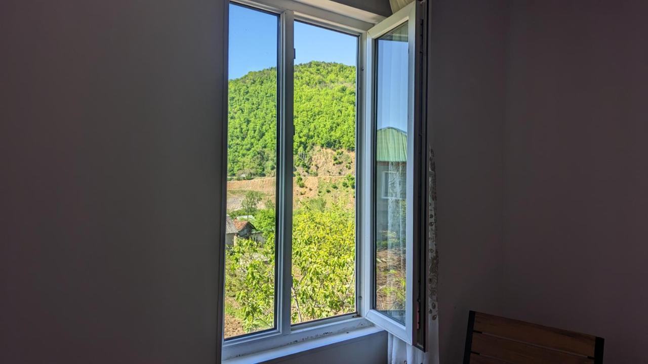 Greenhill - Your Guesthouse In Ubisa Dış mekan fotoğraf